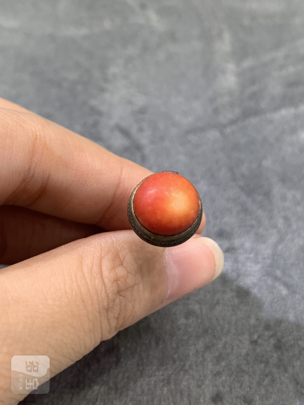 清晚期青花踏雪寻梅图鼻烟壶 - 图12